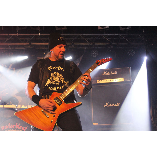 07.01.2017 | Aschaffenburg, JuKuz (Lemmy Kilmister Memorial)
copyright 2017 Wolfgang Schmeer